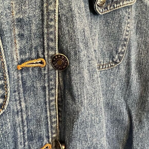 Vintage women’s Bushwacker denim shirt. Size Small. - Picture 2 of 8